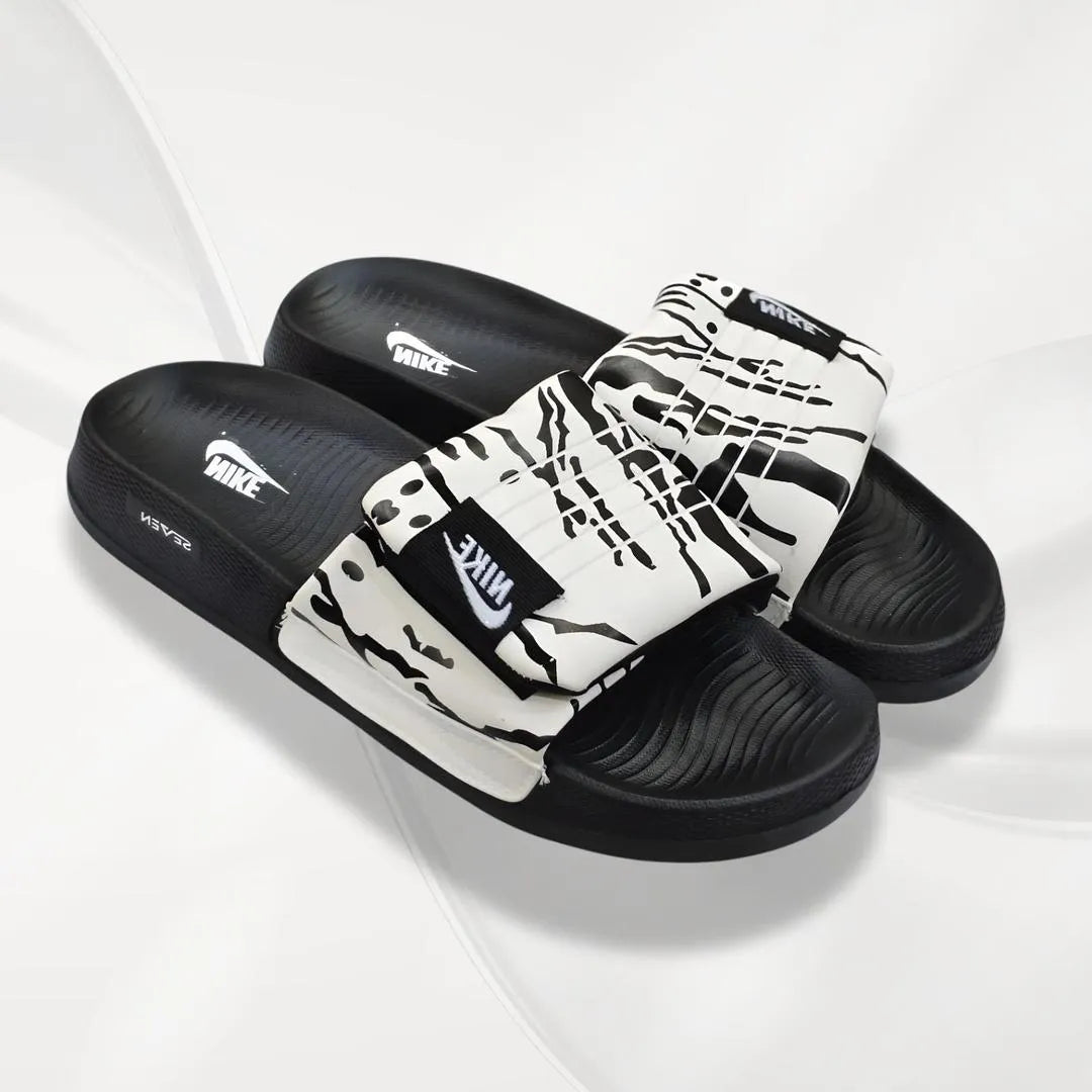 Slide Slippers Black White Patterned - image 4