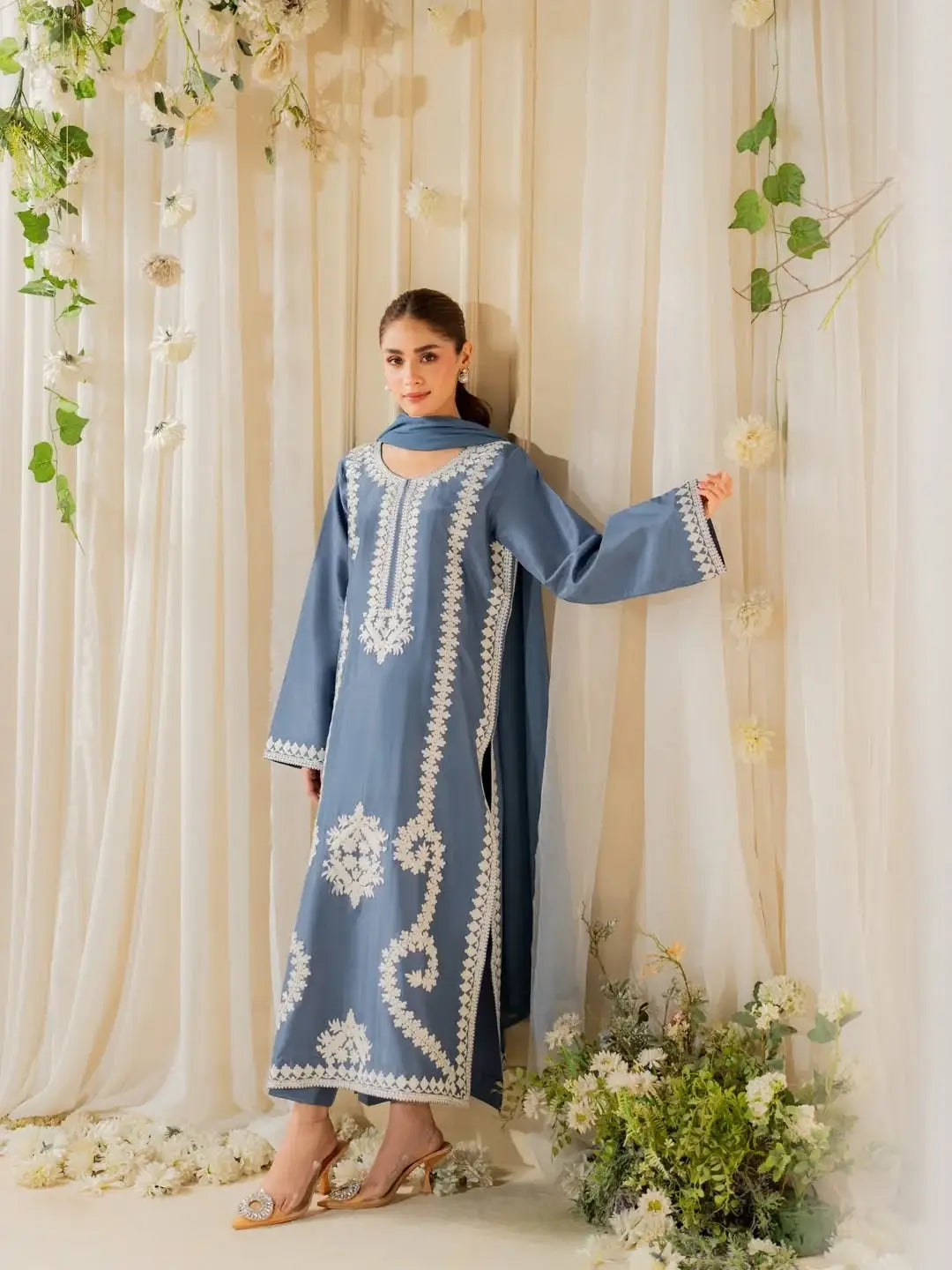 Stunning Embroidered Raw Silk Suit Set - 3 Pcs - image 2