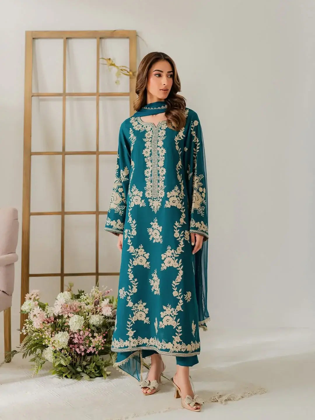Stunning 3 Pcs Women's Stitched Suit with Embroidered Pattern - image 1