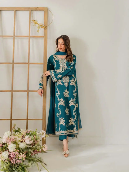 Stunning 3 Pcs Women's Stitched Suit with Embroidered Pattern - image 5