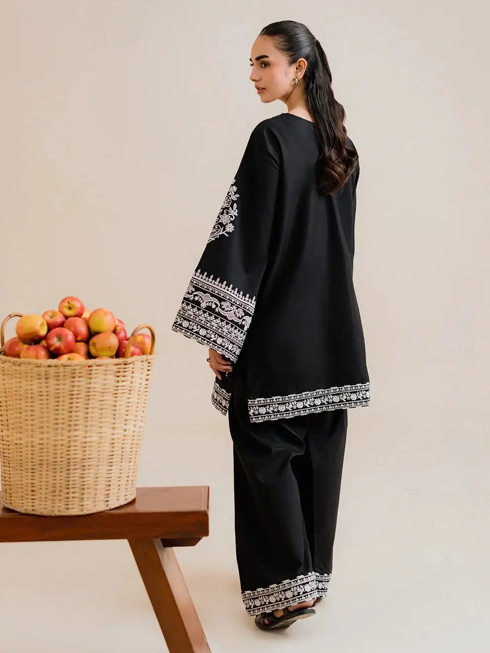 Stylish Linen Embroidered Suit - 3 Pcs Collection for Women - image 7