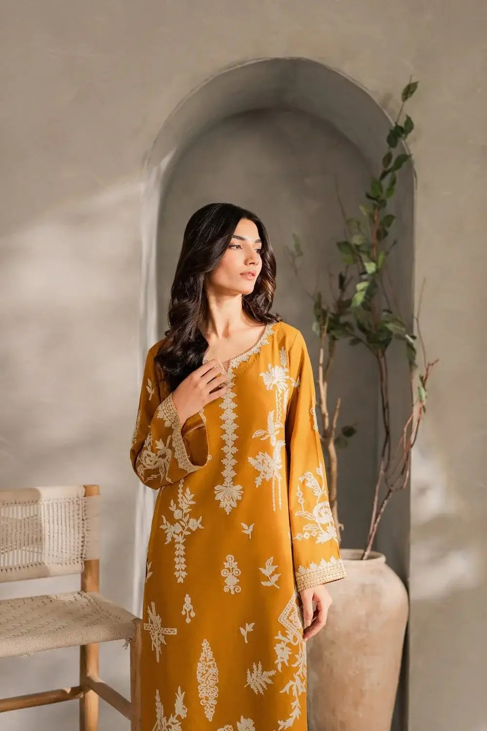 Chic Mustard Linen Embroidered Suit - 3 Pcs Set for Women's Fashion - image 8