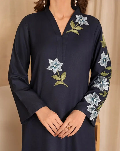 Stunning Black Embroidered Shirt and Trouser Set - 2 Pcs - image 3