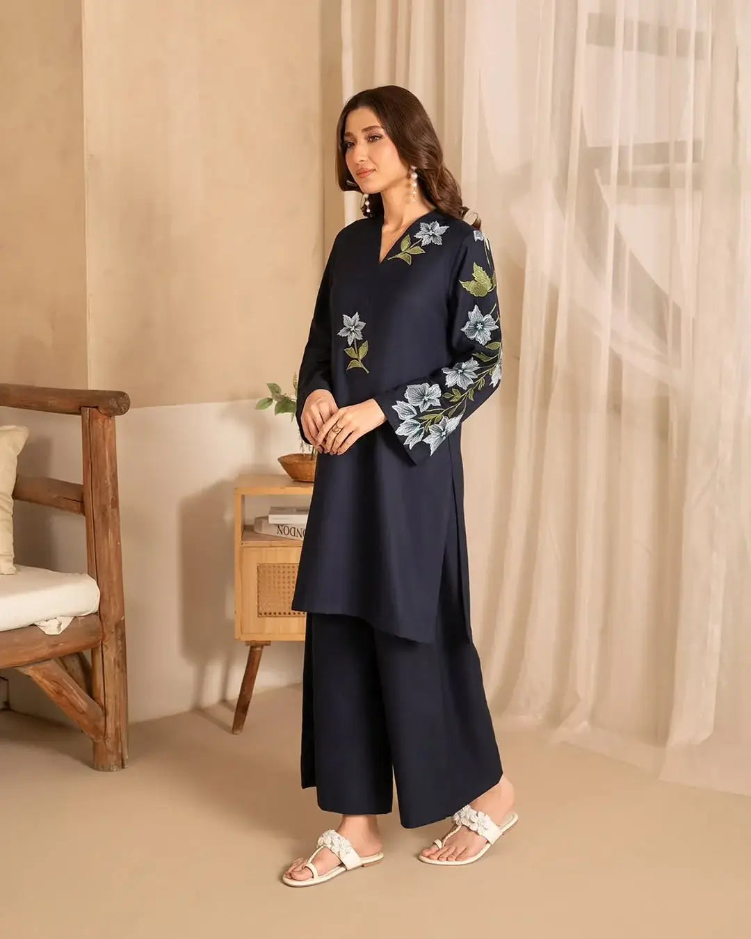 Stunning Black Embroidered Shirt and Trouser Set - 2 Pcs - image 4