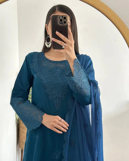 Mystic Glaze - 3 Piece Embroidered Lawn Cotton Suit - image 5