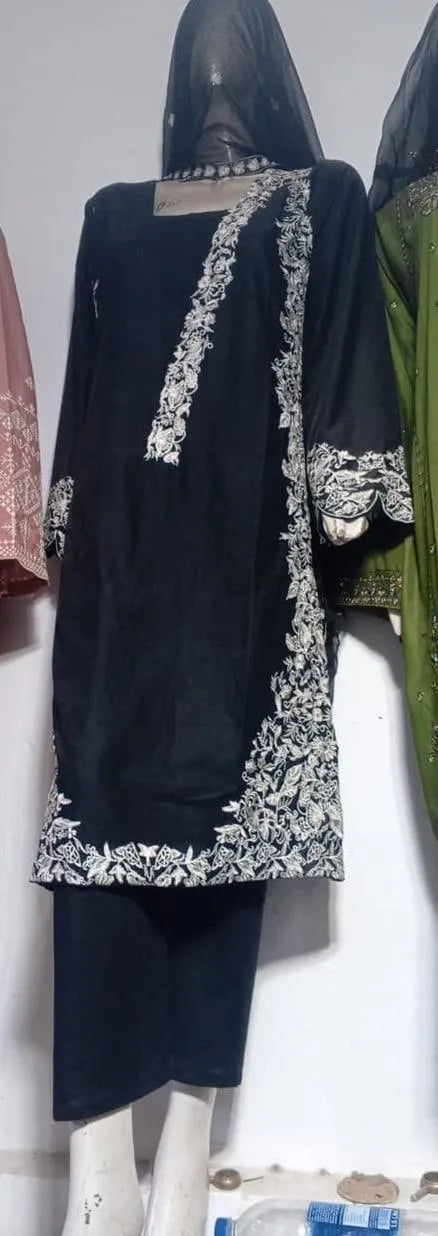 Black Embroidered Pakistani Suit with Linen Trouser & Chiffon Dupatta - image 2