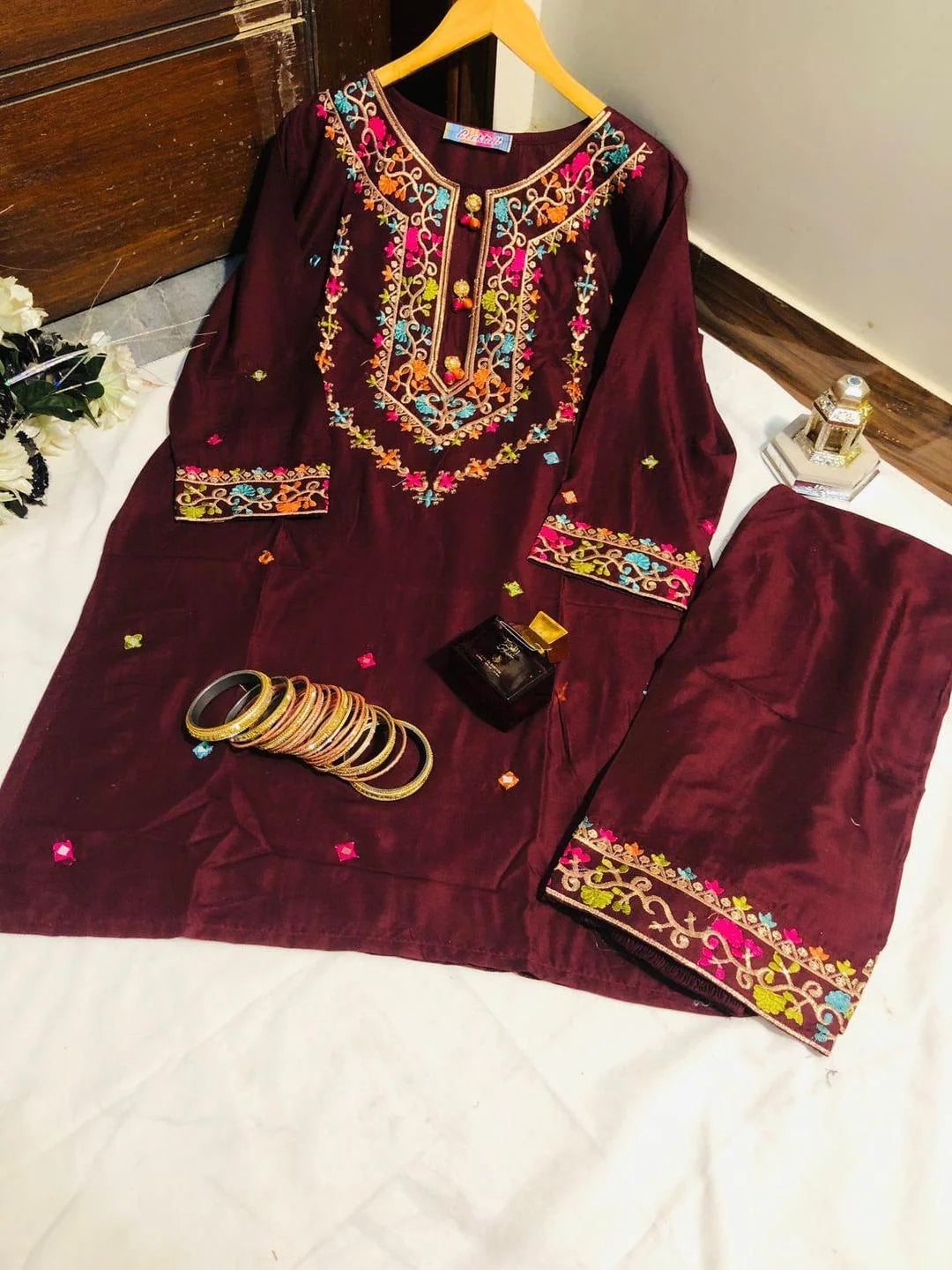 Stylish Maroon Embroidered Linen Shirt and Trouser Set for Women - image 3