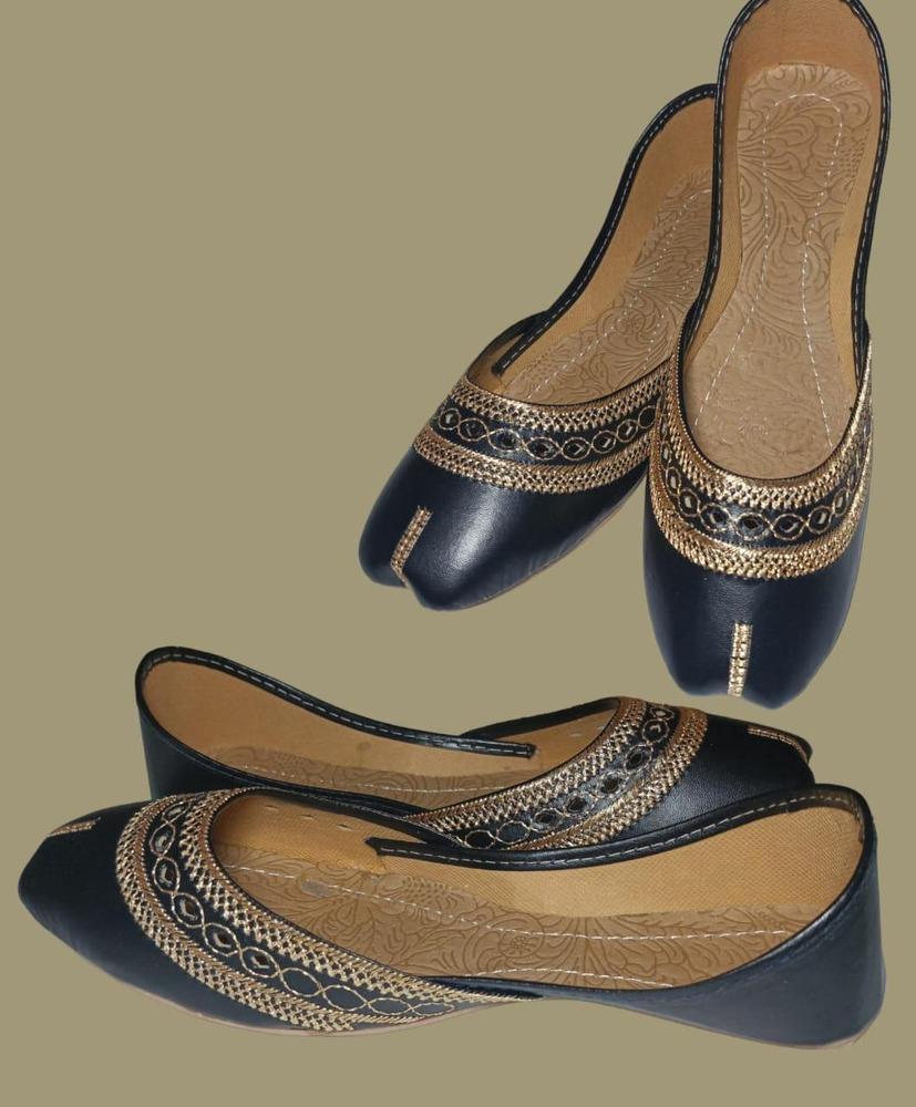 Women's Khussas with Embroidered Gold Detailing - image 1
