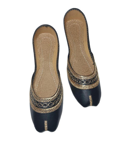 Women's Khussas with Embroidered Gold Detailing - image 3
